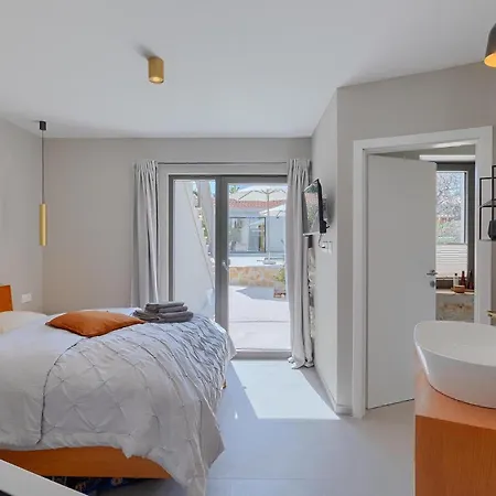 Casa Juno פורץ