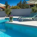 Semesterbostad Casa Juno